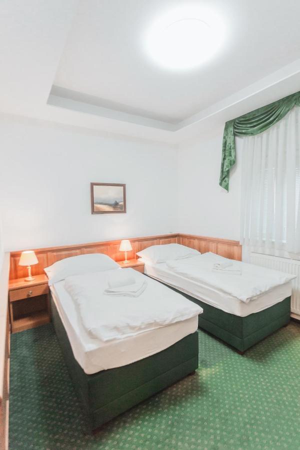 Hotel Peko Прага Екстер'єр фото