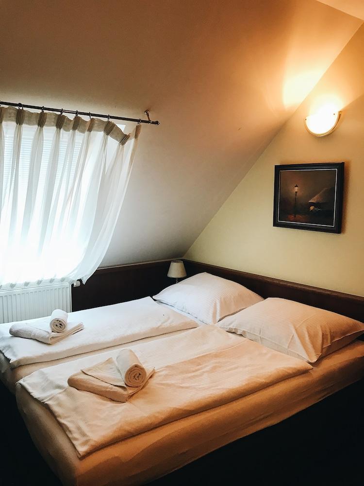 Hotel Peko Прага Екстер'єр фото